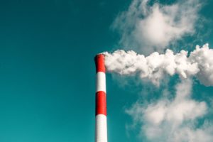 Brasil é o quarto colocado no ranking de maiores emissores históricos de carbono do mundo, aponta levantamento do Carbon Brief